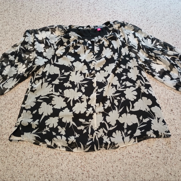💓Vince Camuto Floral Black and White Women's Top XL - Picture 12 of 17